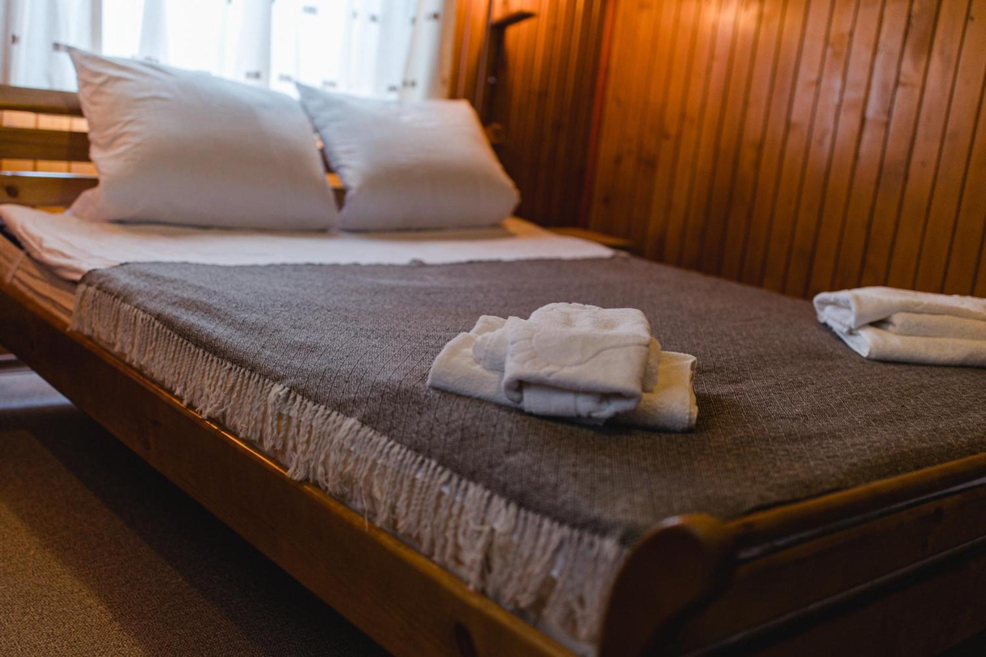 Kolyba Opryshkiv Hotel Nizhneye Selishche Room photo